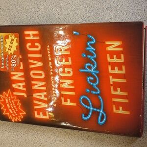 Janet Evanovich Finger Lickin' Fifteen Hardcover Book